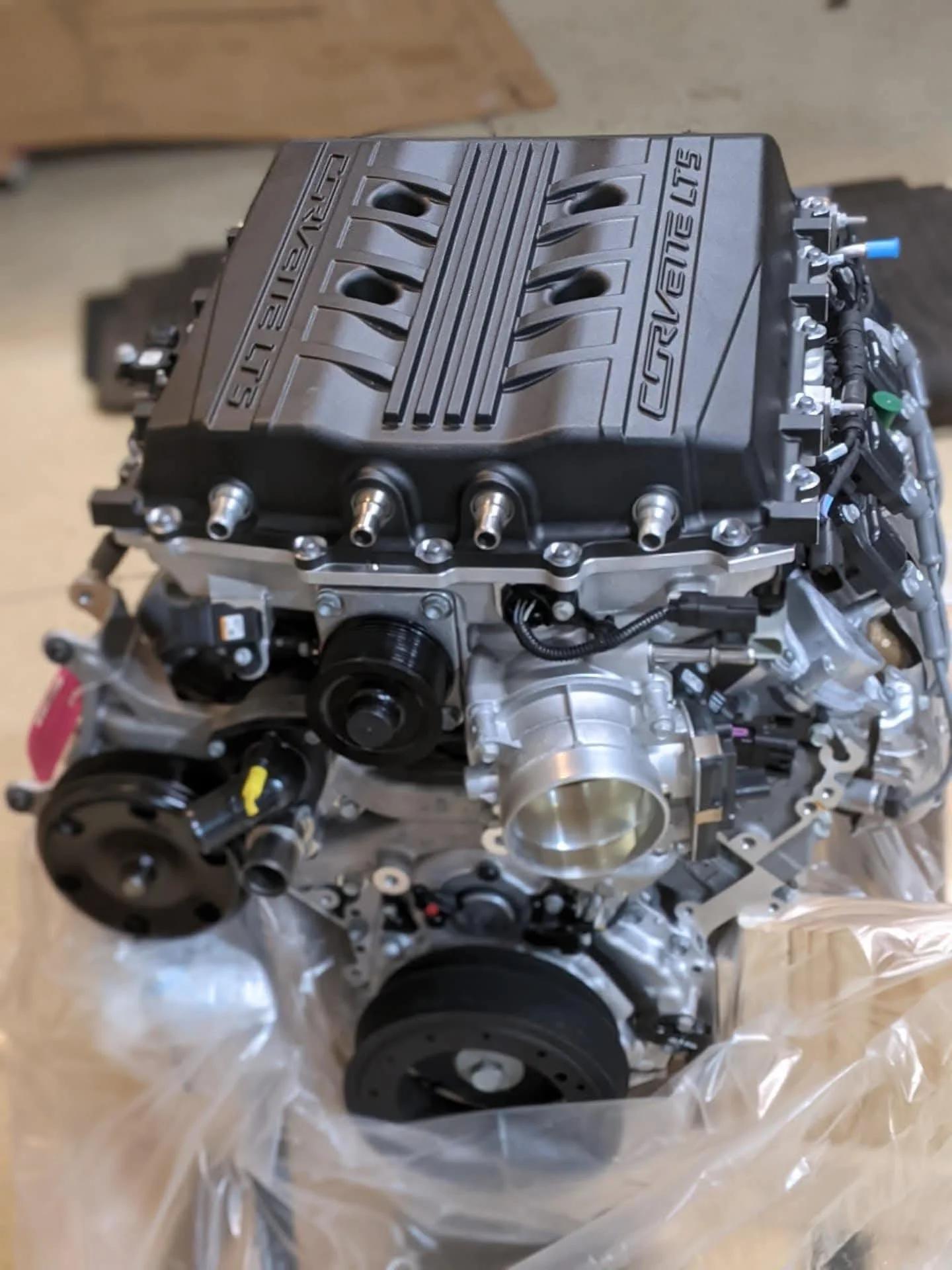Corvette LT5 6.2L supercharged v8 engine complete asseccories ready for plug and play | Chevrolet | Toronto | 3