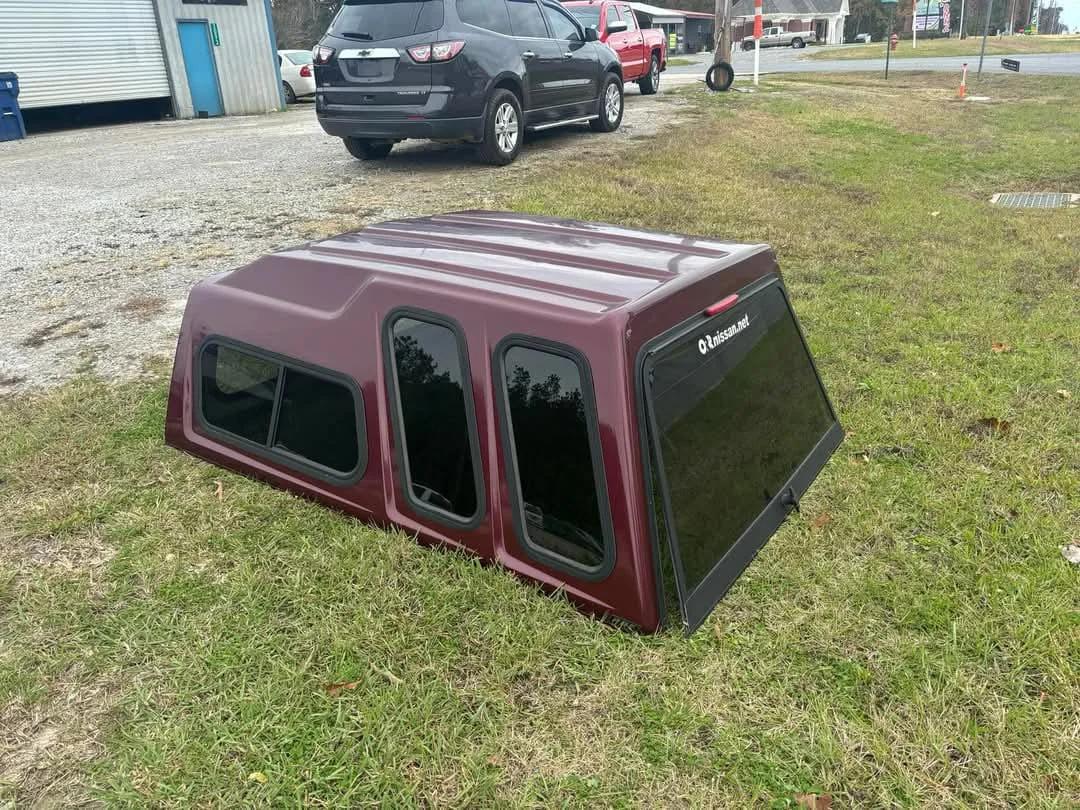 Camper shell and Tonnue Cover For Sale | Other vehicles | London | 4
