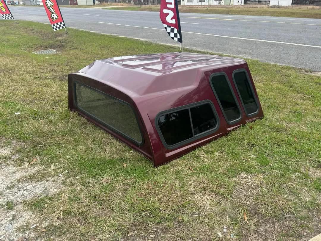 Camper shell and Tonnue Cover For Sale | Other vehicles | London | 2