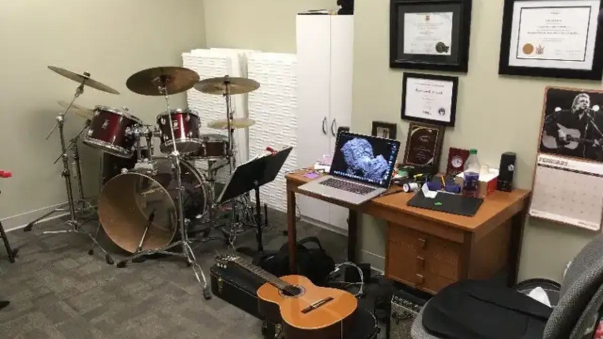 Guitar Lessons in Red Deer with Shannon Frizzell - Red Deer | Music and Art | Red Deer | Ad gallery (SEO) | 3
