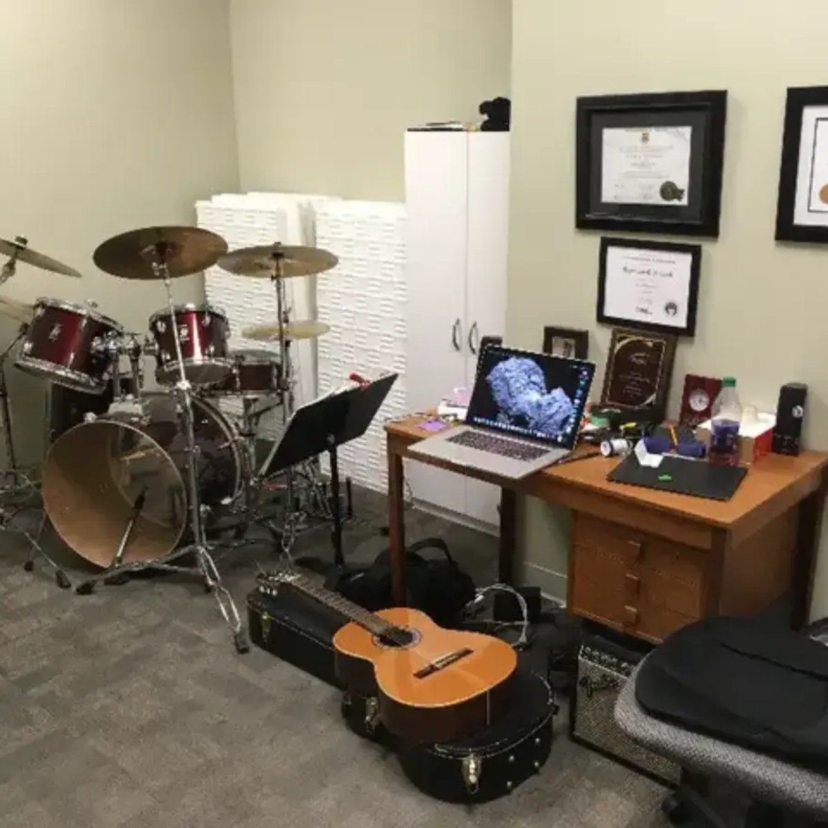 Guitar Lessons in Red Deer with Shannon Frizzell - Red Deer | Music and Art | Red Deer | Ad gallery (SEO) | 1