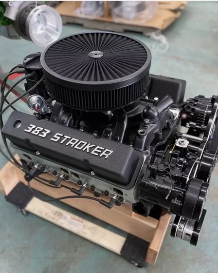 Moteur Chevy 383 stroker, petit bloc légendaire, prêt à être installé (Plug and Play) | Chevrolet | Fort Resolution | 1