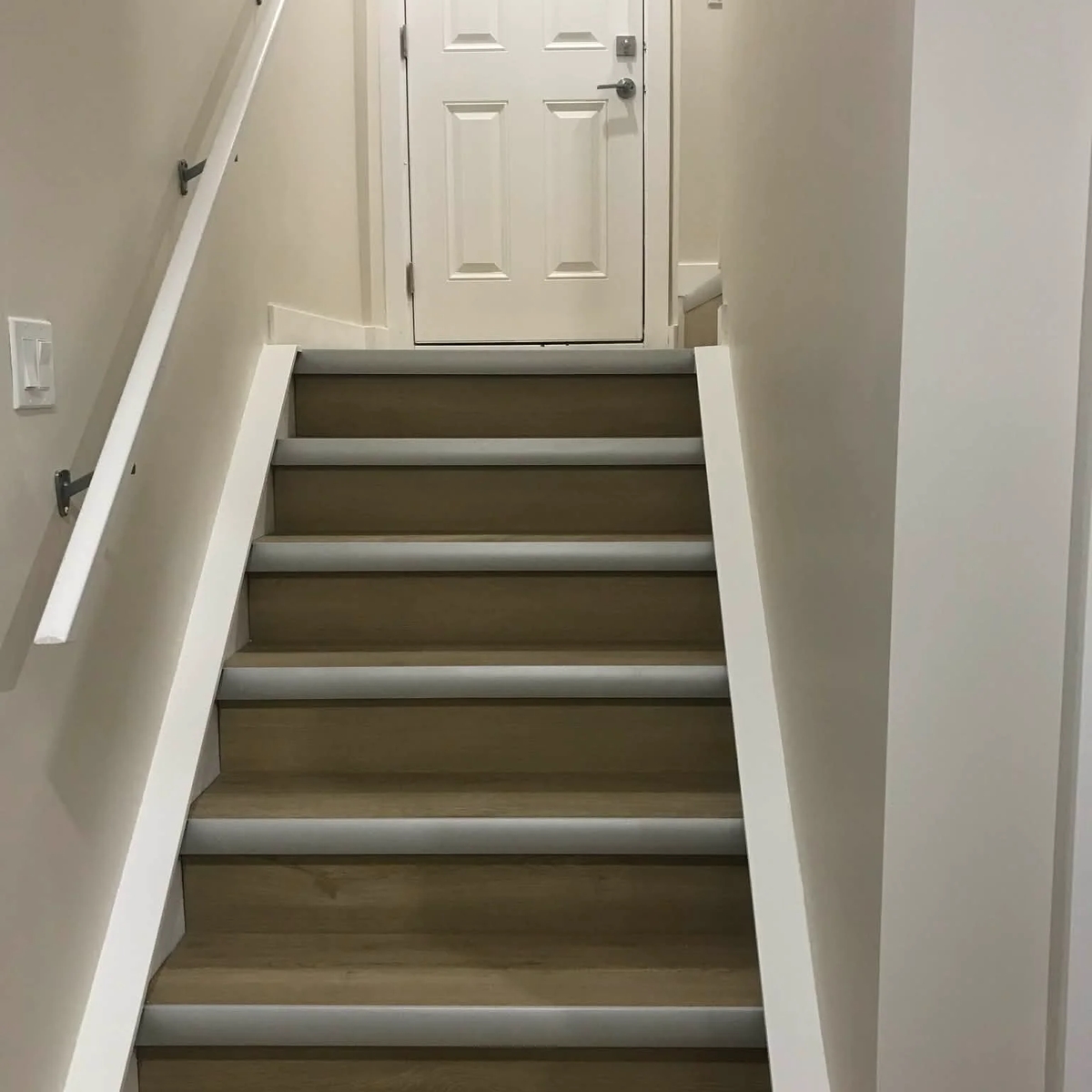 A Legal basement on rent | Renting apartment | Calgary | Ad gallery (SEO) | 1