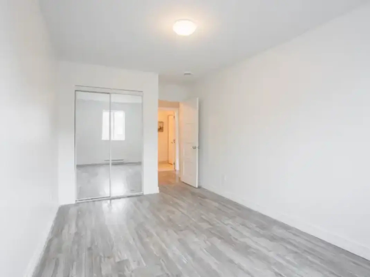 4 1/2,À,LOUER,FOR,RENT,RENOVE,RENOVED,VARENNE | Renting apartment | Longueuil | Ad gallery (SEO) | 2