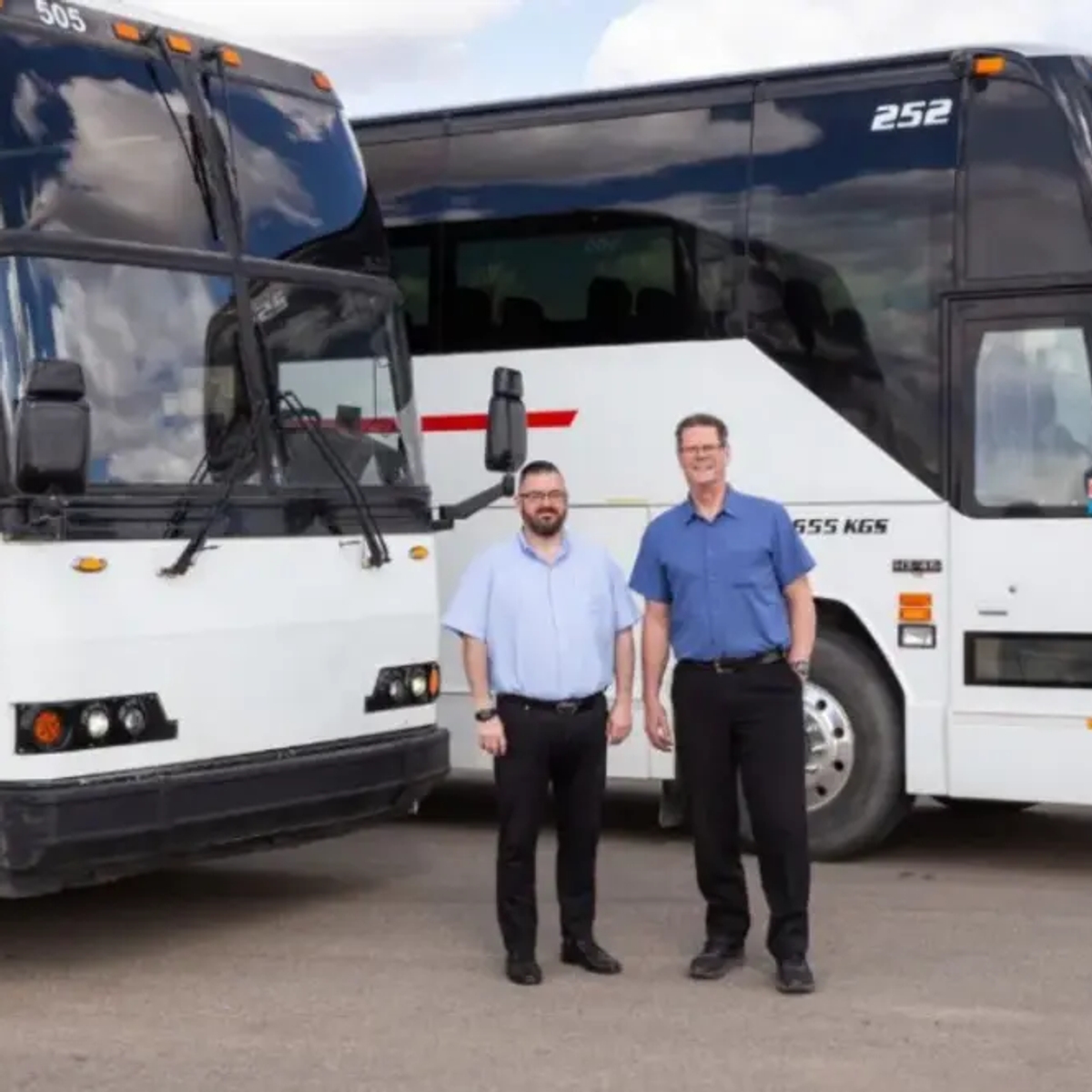 Book Reliable Charter Bus Service in Edmonton Today | Other Services | Edmonton | Ad gallery (SEO) | 1