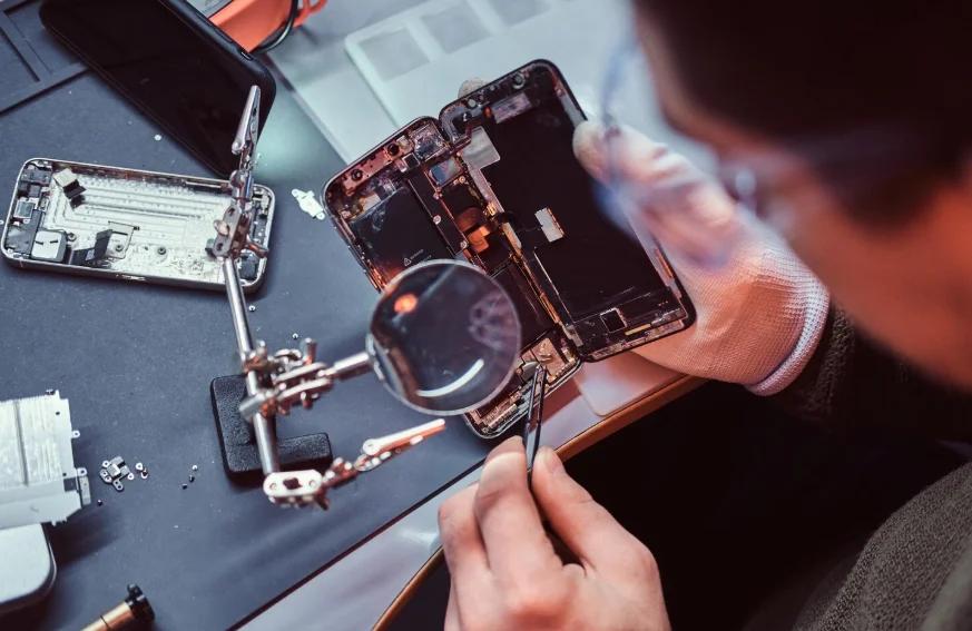 Professional Mobile Phone Repair Services – Fast & Affordable | Phone/gadget repair | Chilliwack | 3