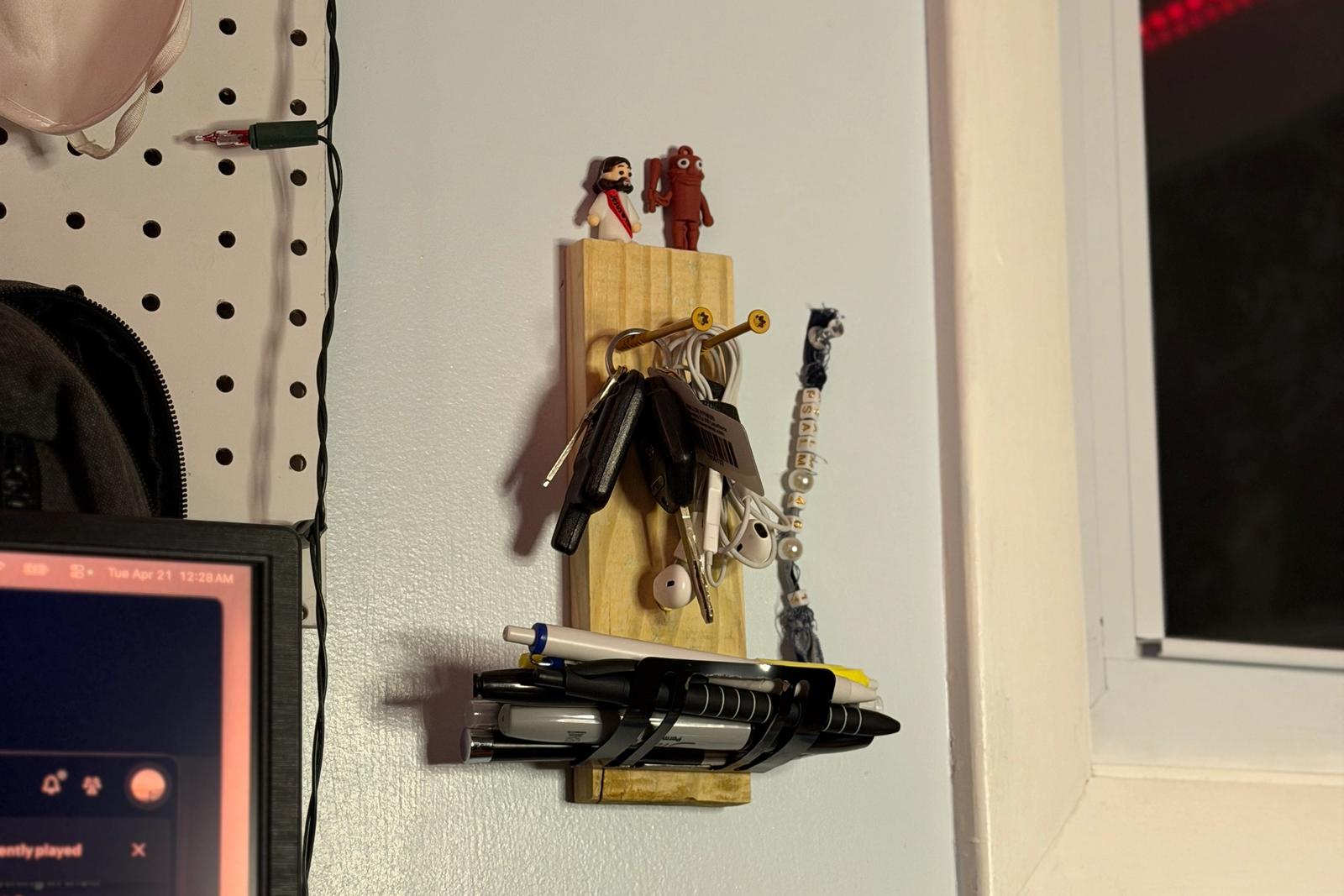 wall-mounted pen holder