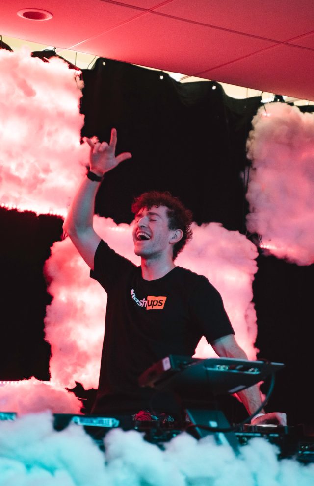 Mixl — Essential Freaks Season 4