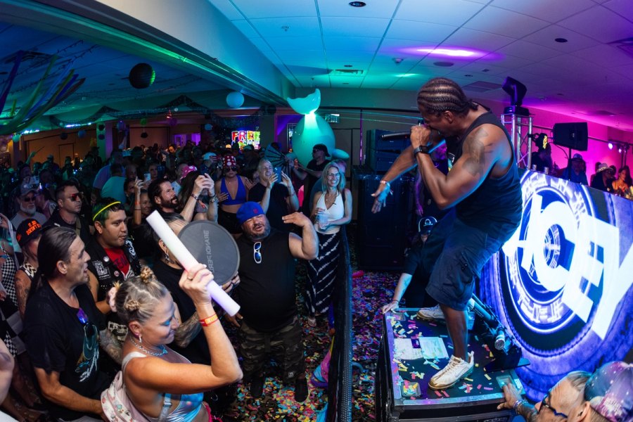 Essential Freaks Season 4 festival photography