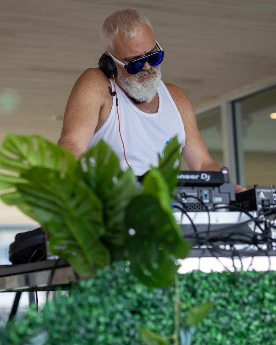 Gumbee — Essential Freaks Summer Splash II