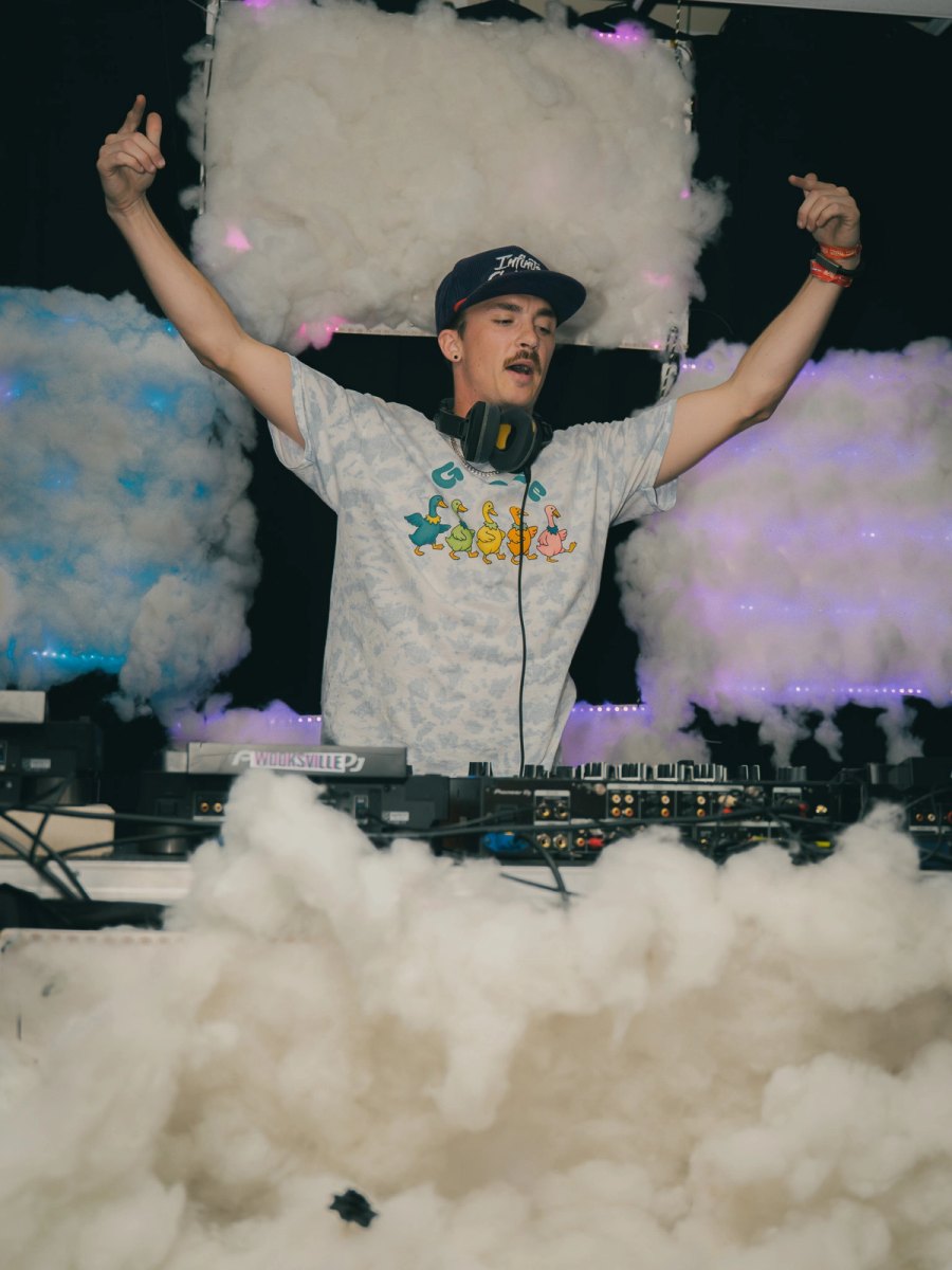 Krimsun — Essential Freaks Season 4