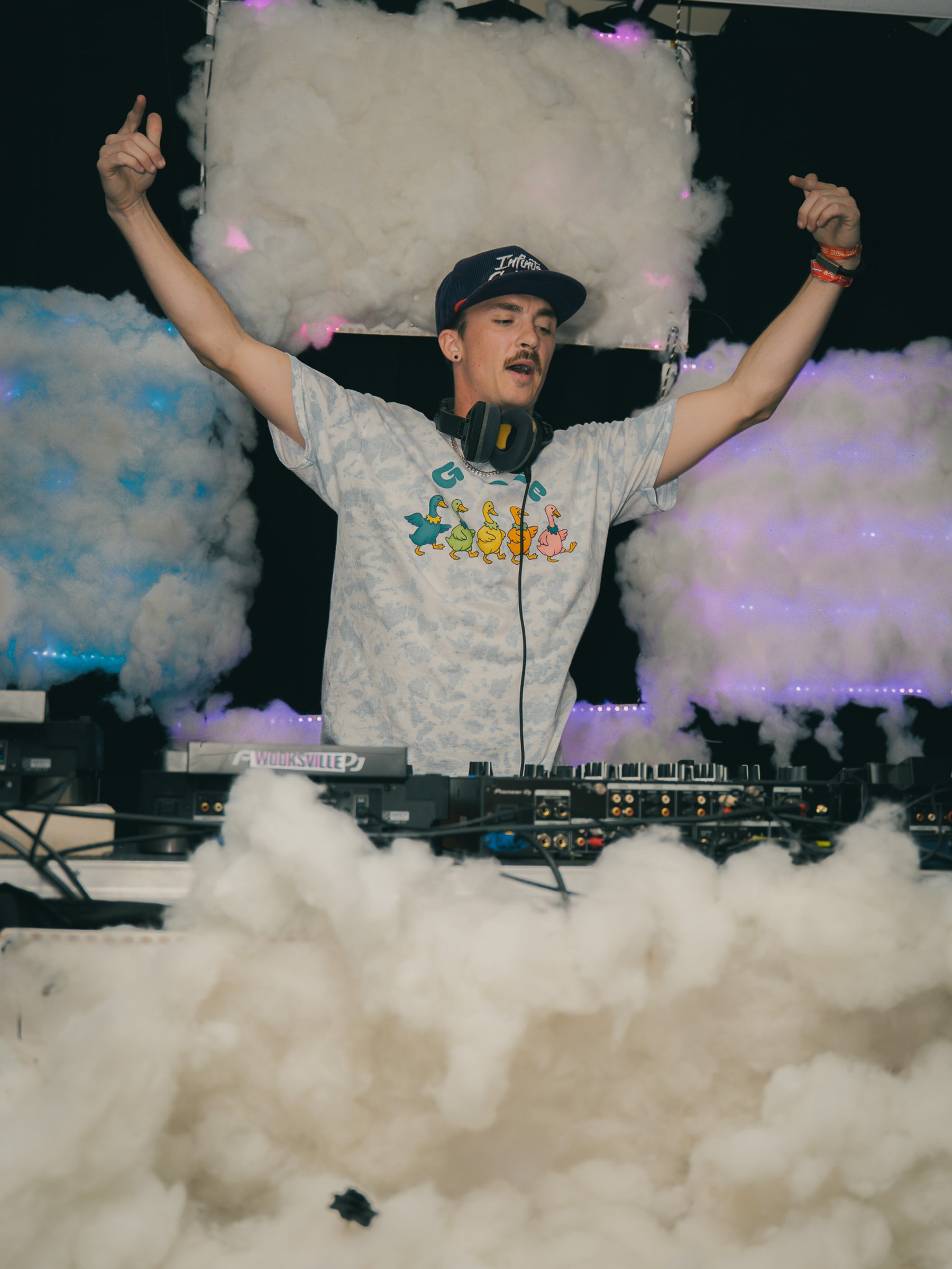 Krimsun — Essential Freaks Season 4