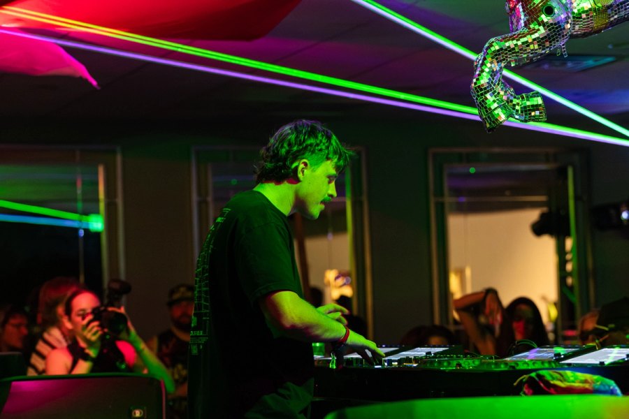 Ozztin — Essential Freaks Season 5