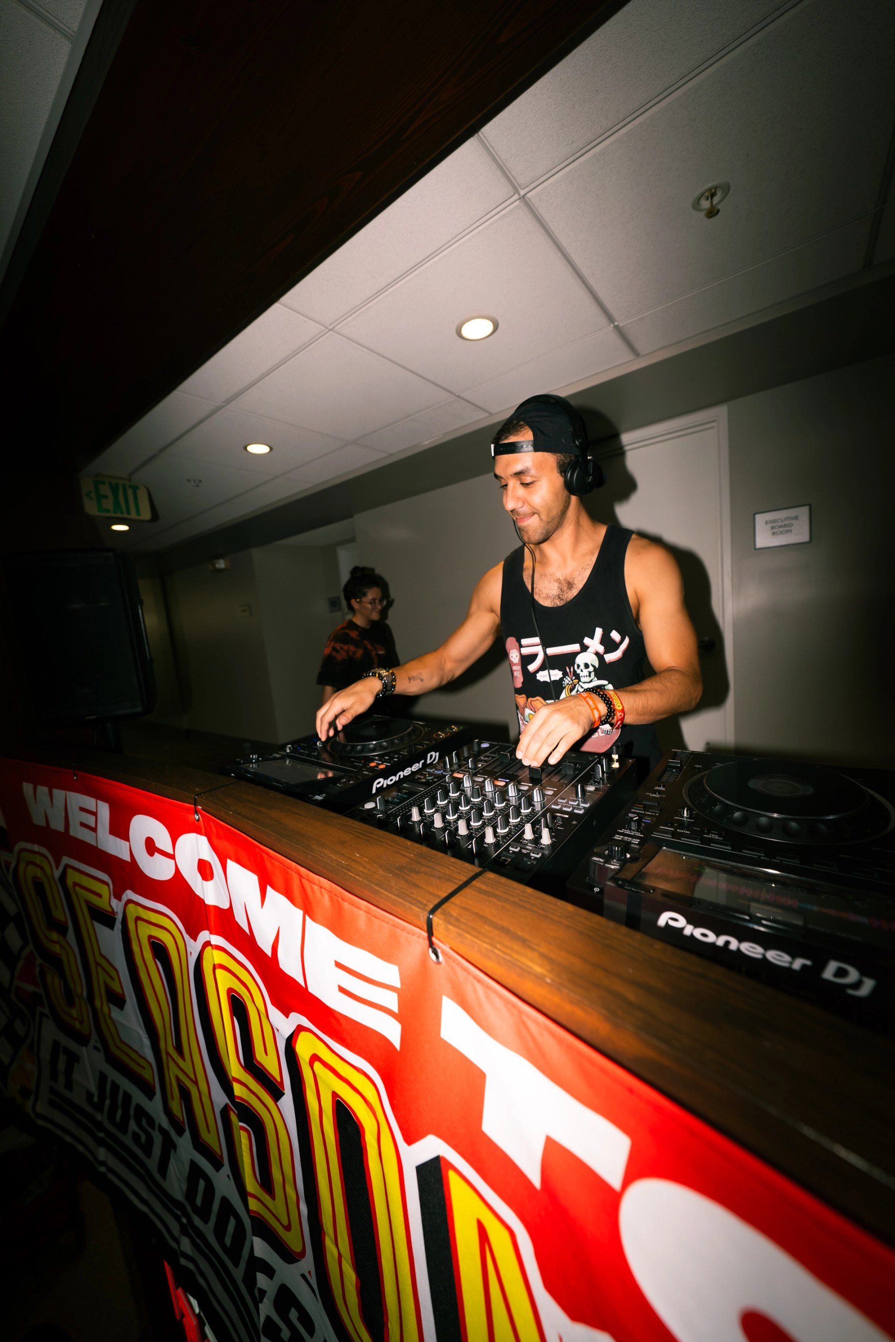 Essential Freaks Season 4 festival photography