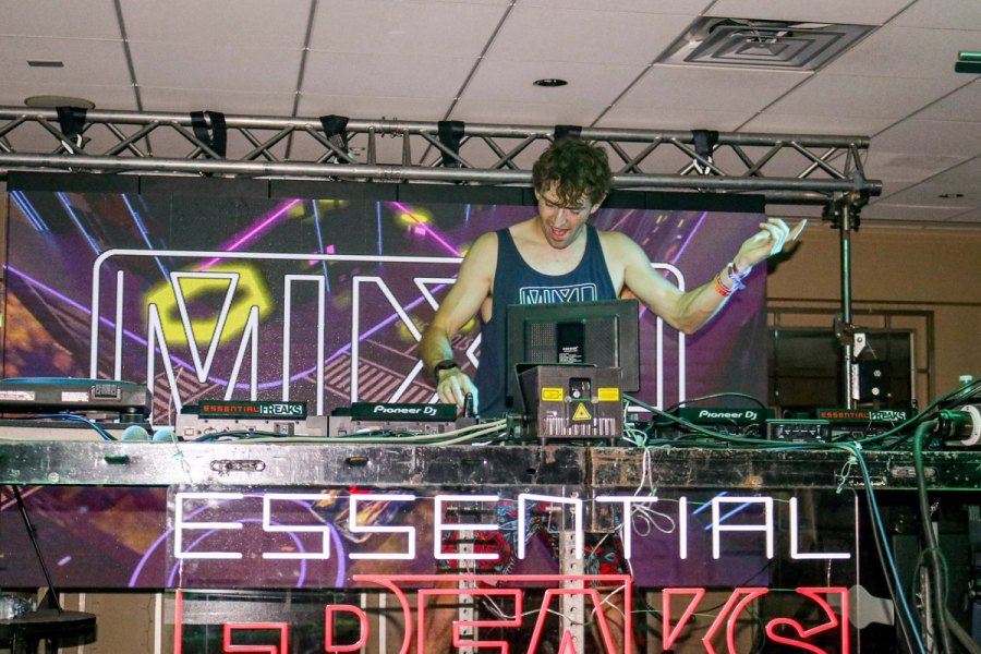 Mixl — Essential Freaks Season 3