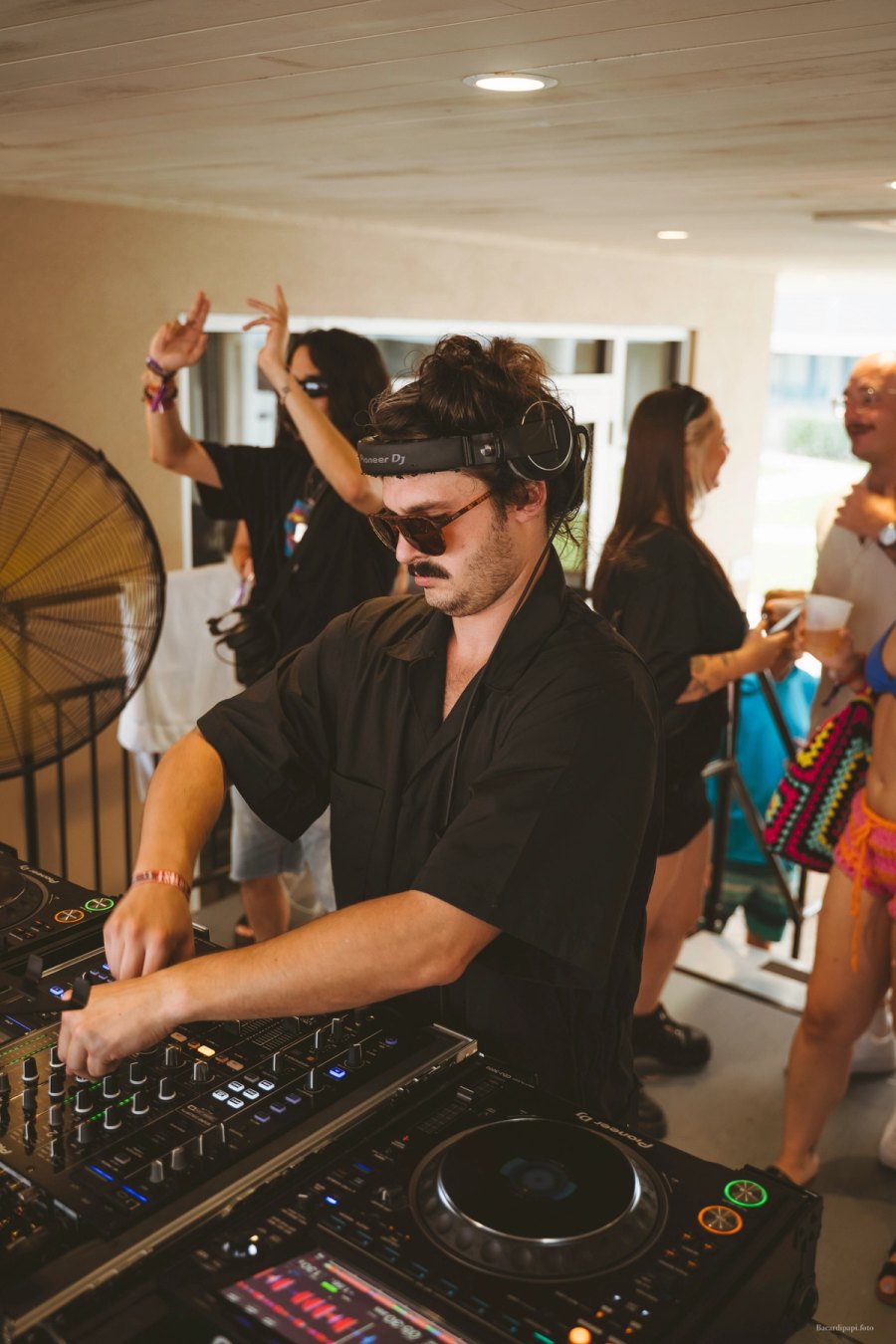 Nori — Essential Freaks Season 4