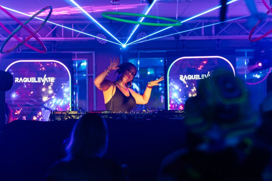 Raquelevate — Essential Freaks Season 5