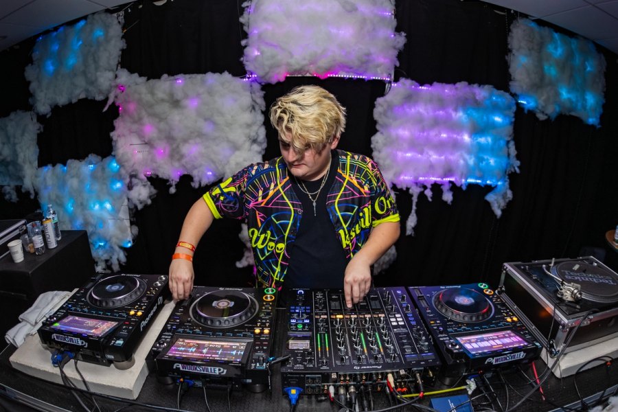 Kpuff — Essential Freaks Season 4