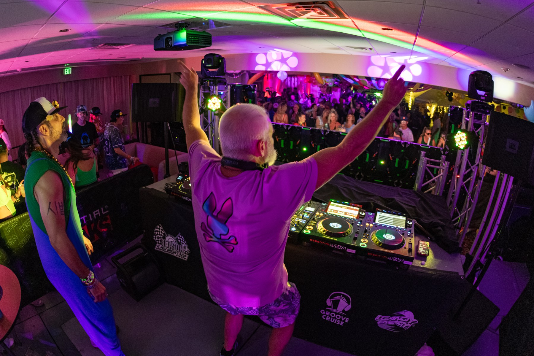 Dysko, Gumbee — Essential Freaks Season 4