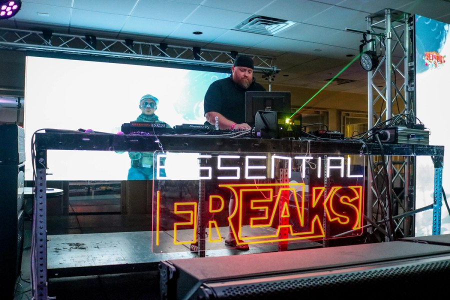 UnknownDJ — Essential Freaks Season 3