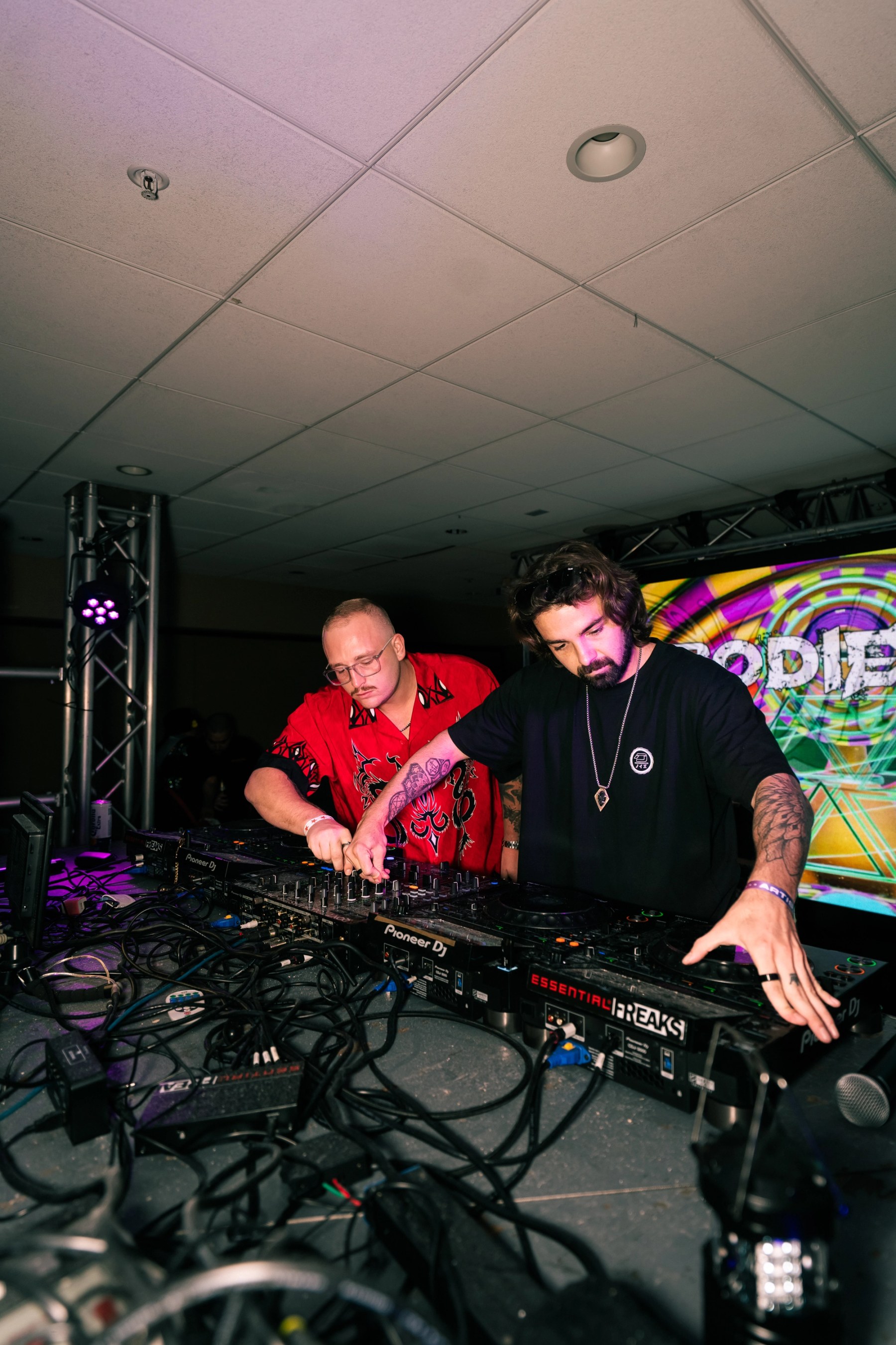 Blu, Nobodies King — Essential Freaks Season 3