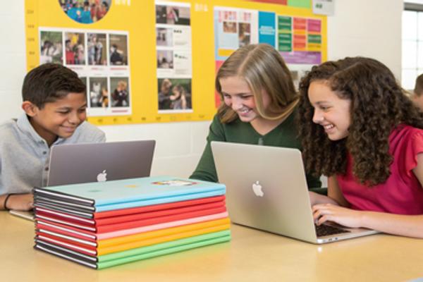 How to Create Personalized Cheap Yearbooks in 5 Easy Steps