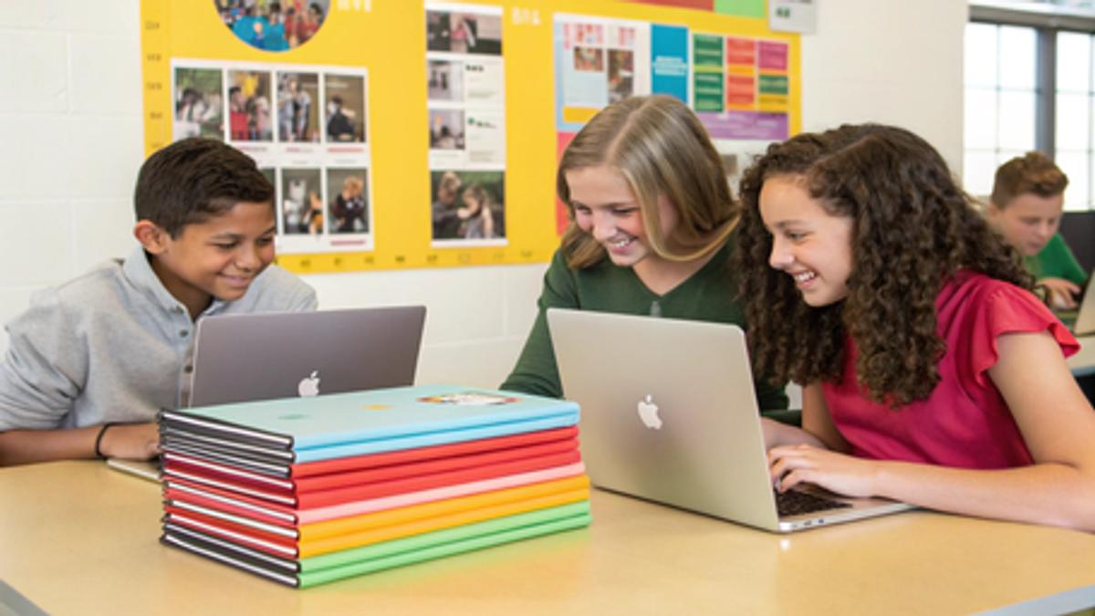 How to Create Personalized Cheap Yearbooks in 5 Easy Steps