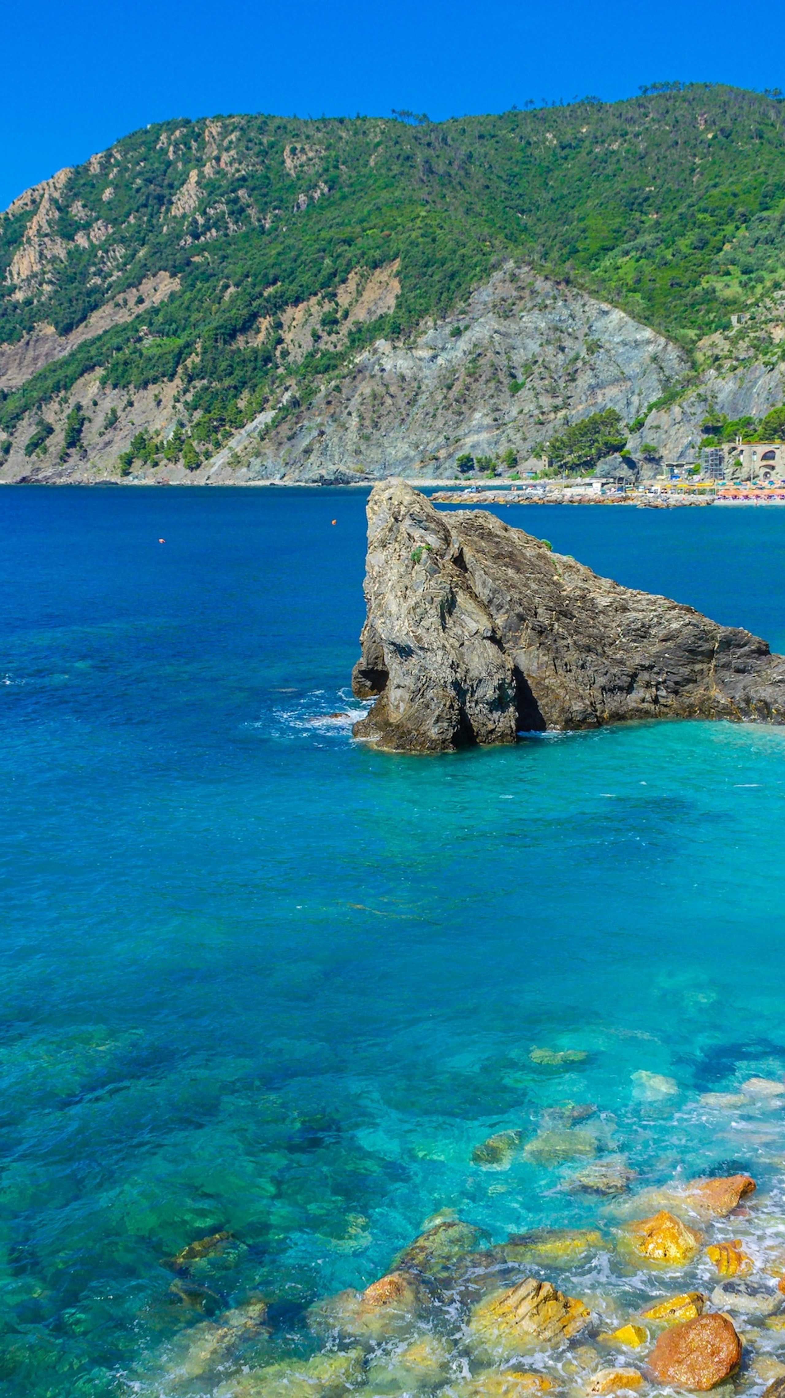 Et bilde som viser stranden til Monterosso, Cinque Terre