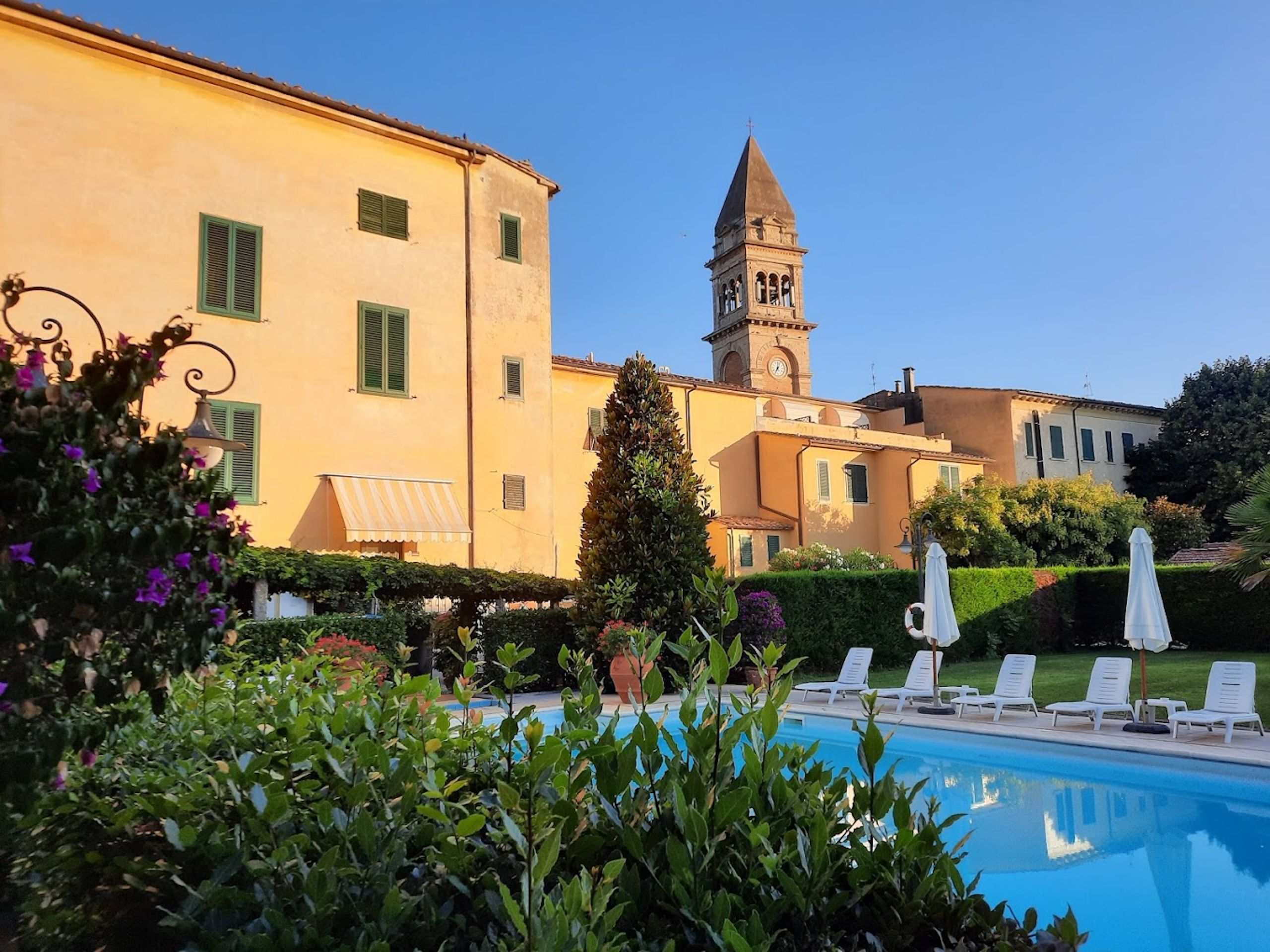Et bilde av fasilitetene til Albergo Roma i Casciana Terme, italia