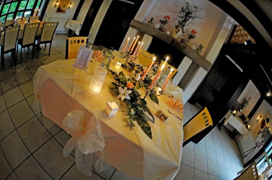 Event-Dekorationen · Verleih und Verkauf 97