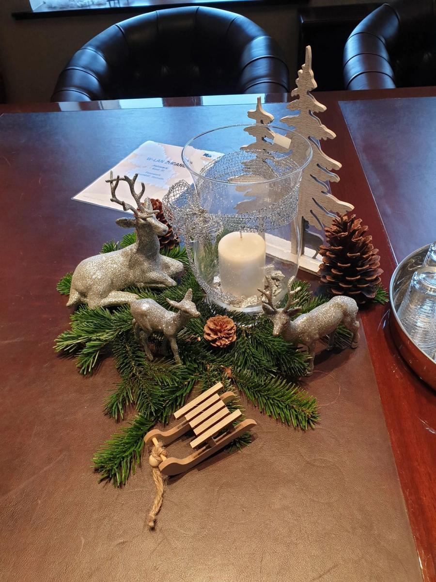 Advent und Weihnachtsdekorationen  63
