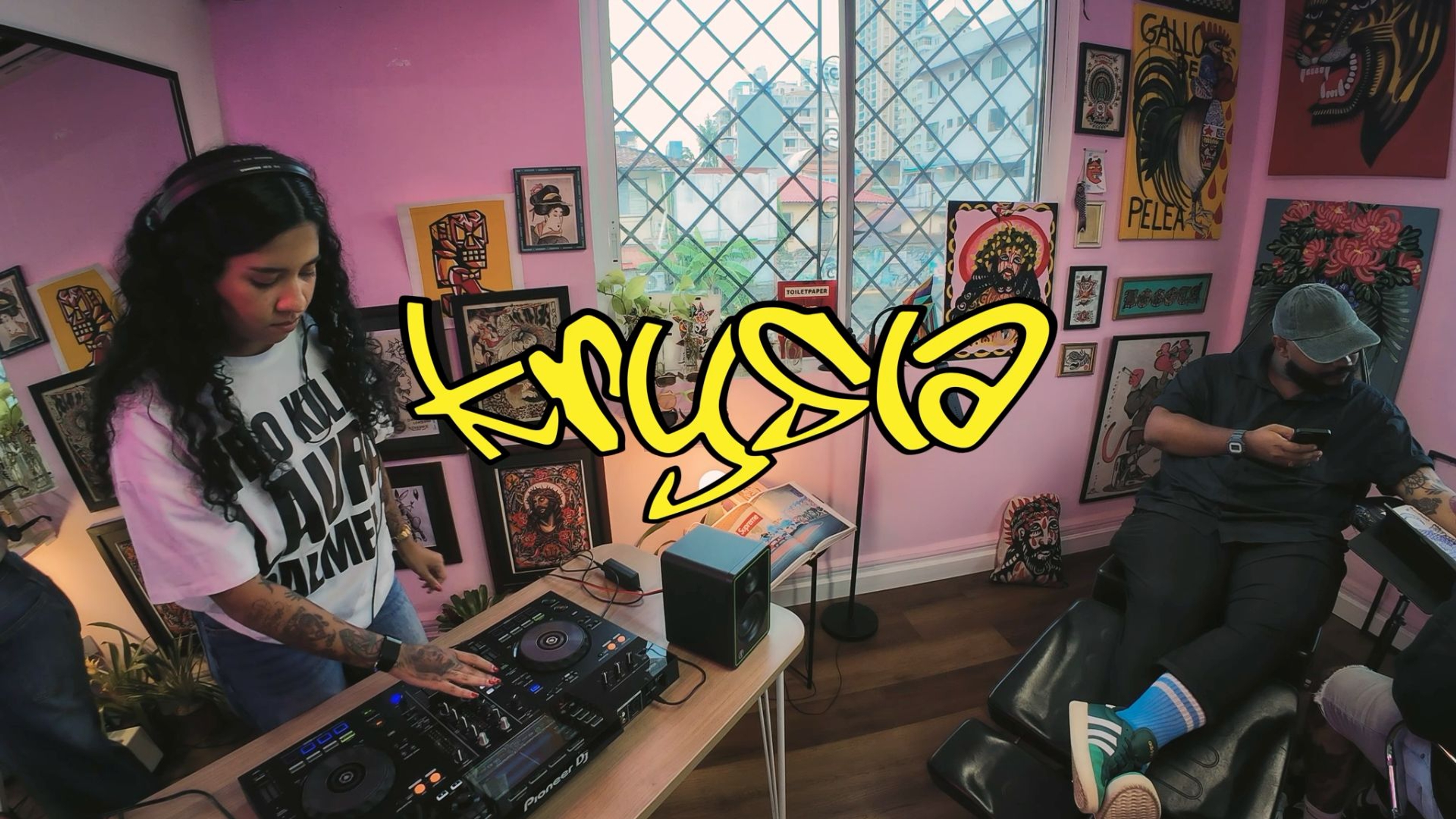 ACID HOUSE