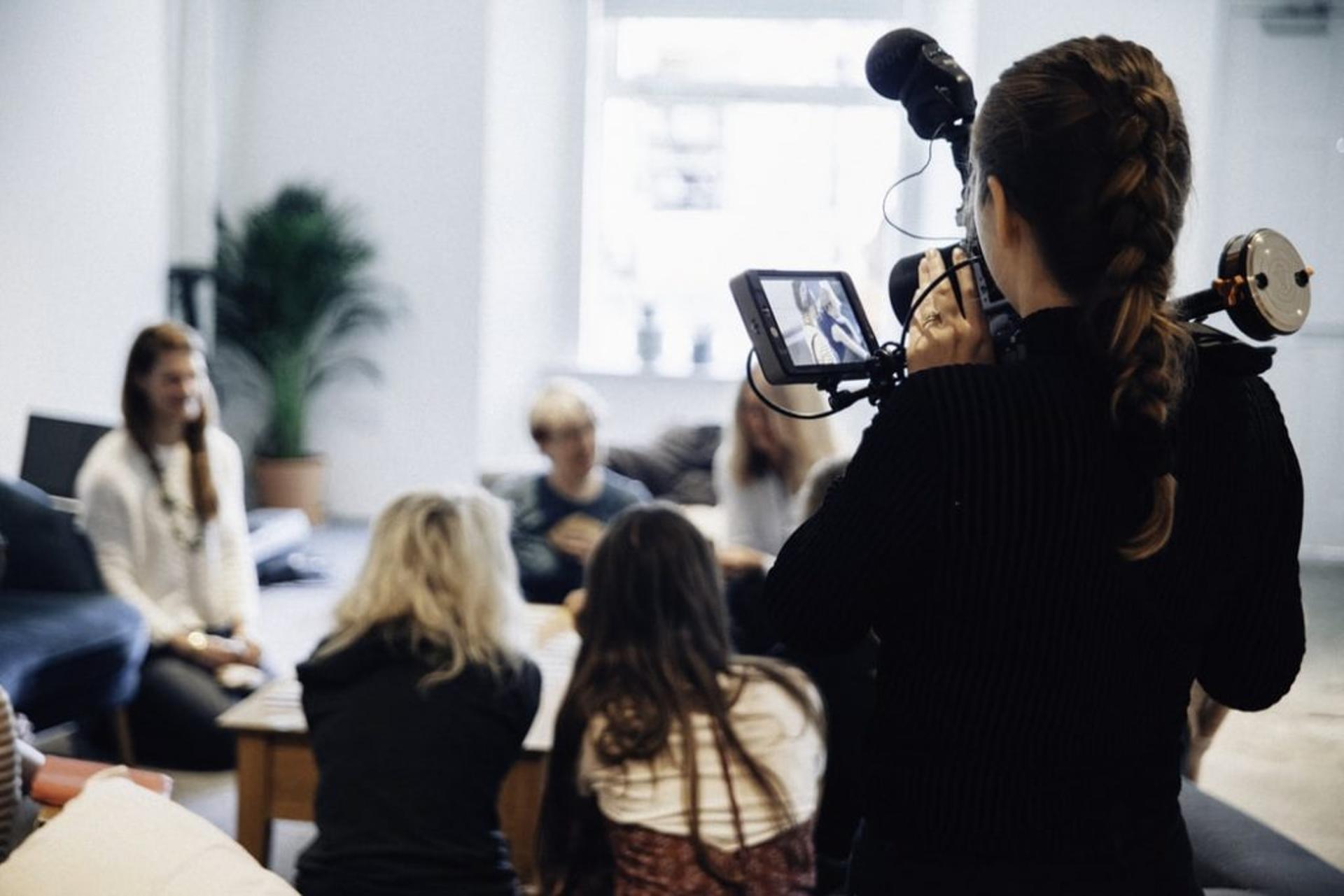Keep your viewers engaged with interesting video content.