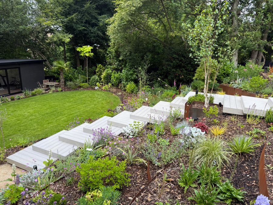 Contemporary English Tiered Garden, Sevenoaks