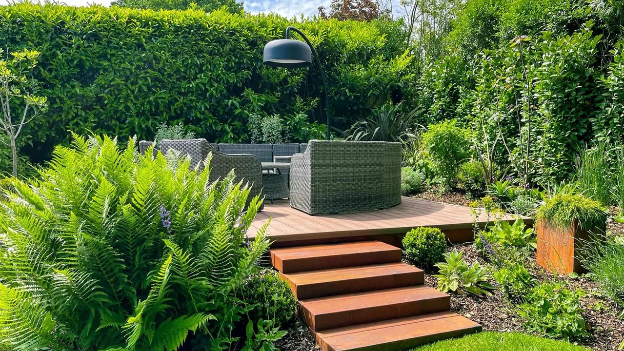 Outside Entertaining Area