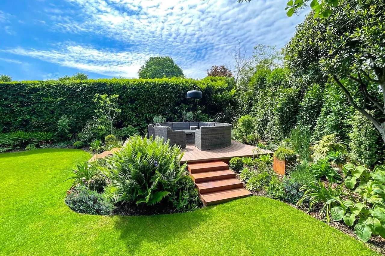 Outside Entertaining Area
