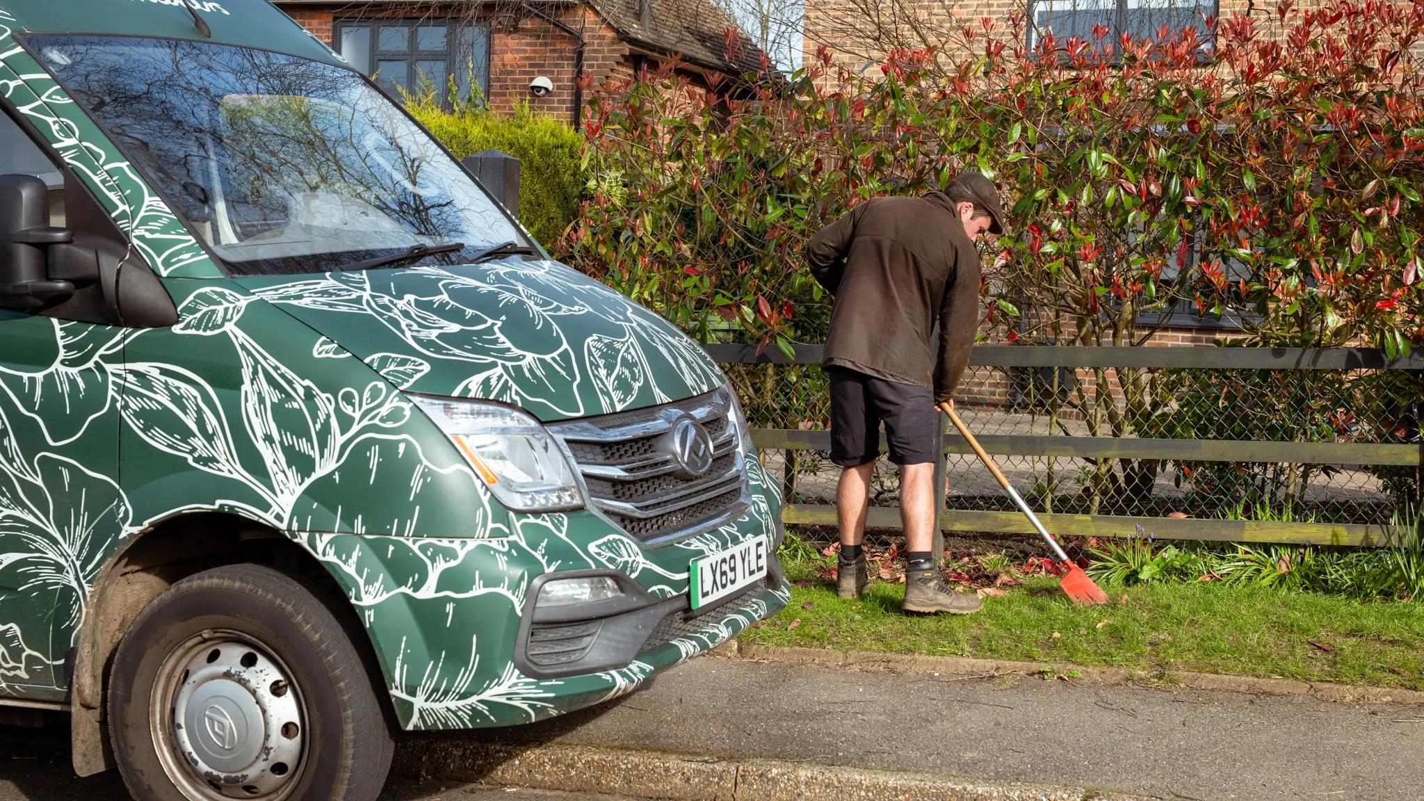 Commercial Grounds Maintenance