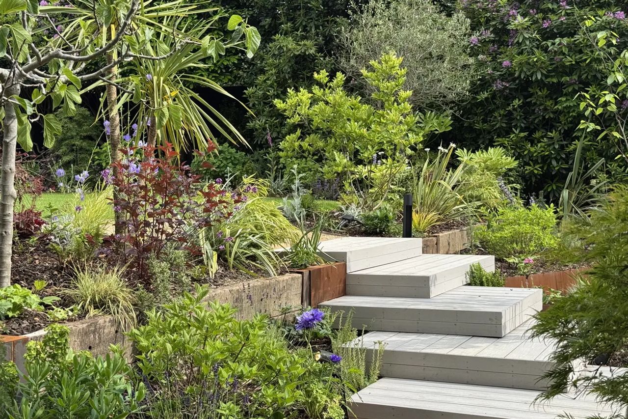 Composite decking board profile and texture