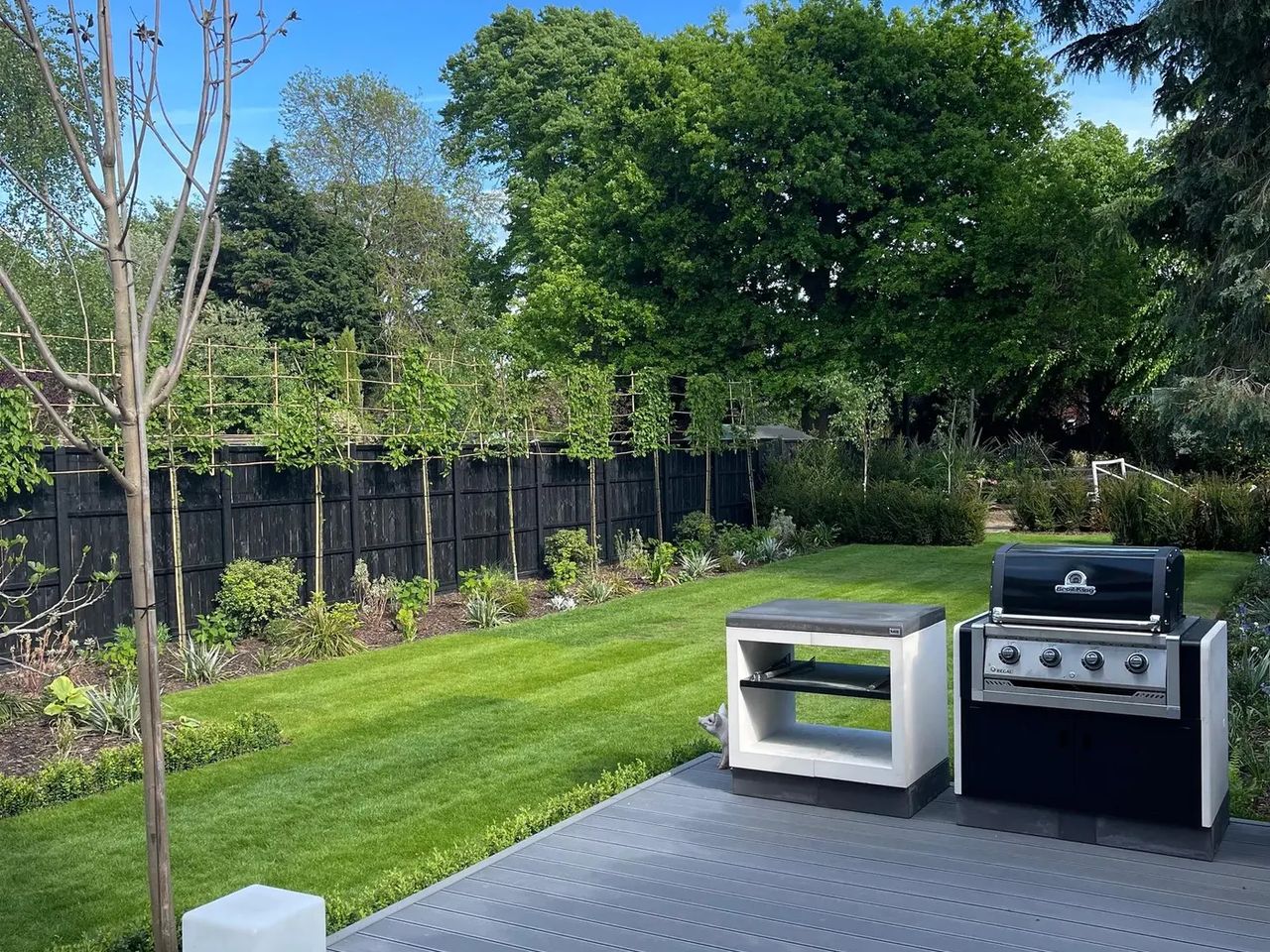 Large Formal Family Garden