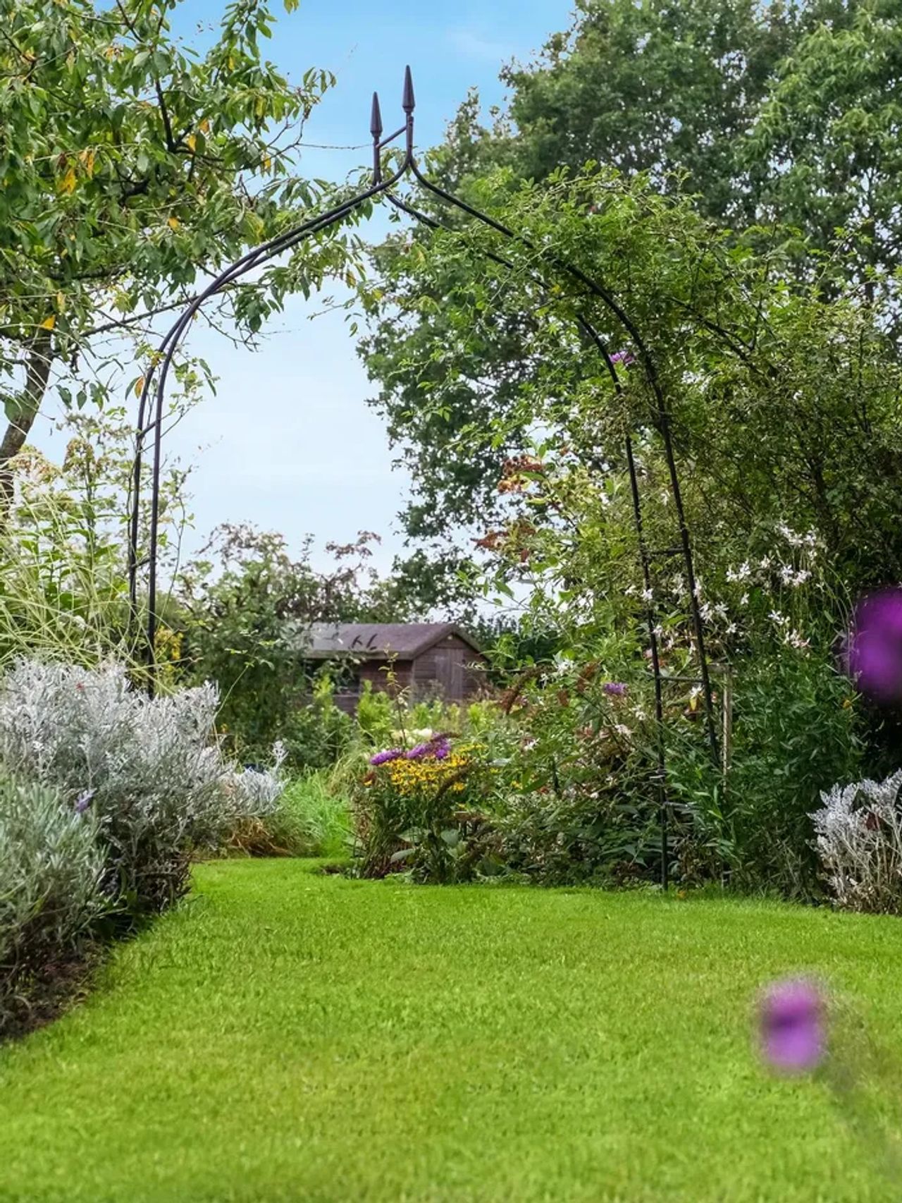 English Cottage Garden
