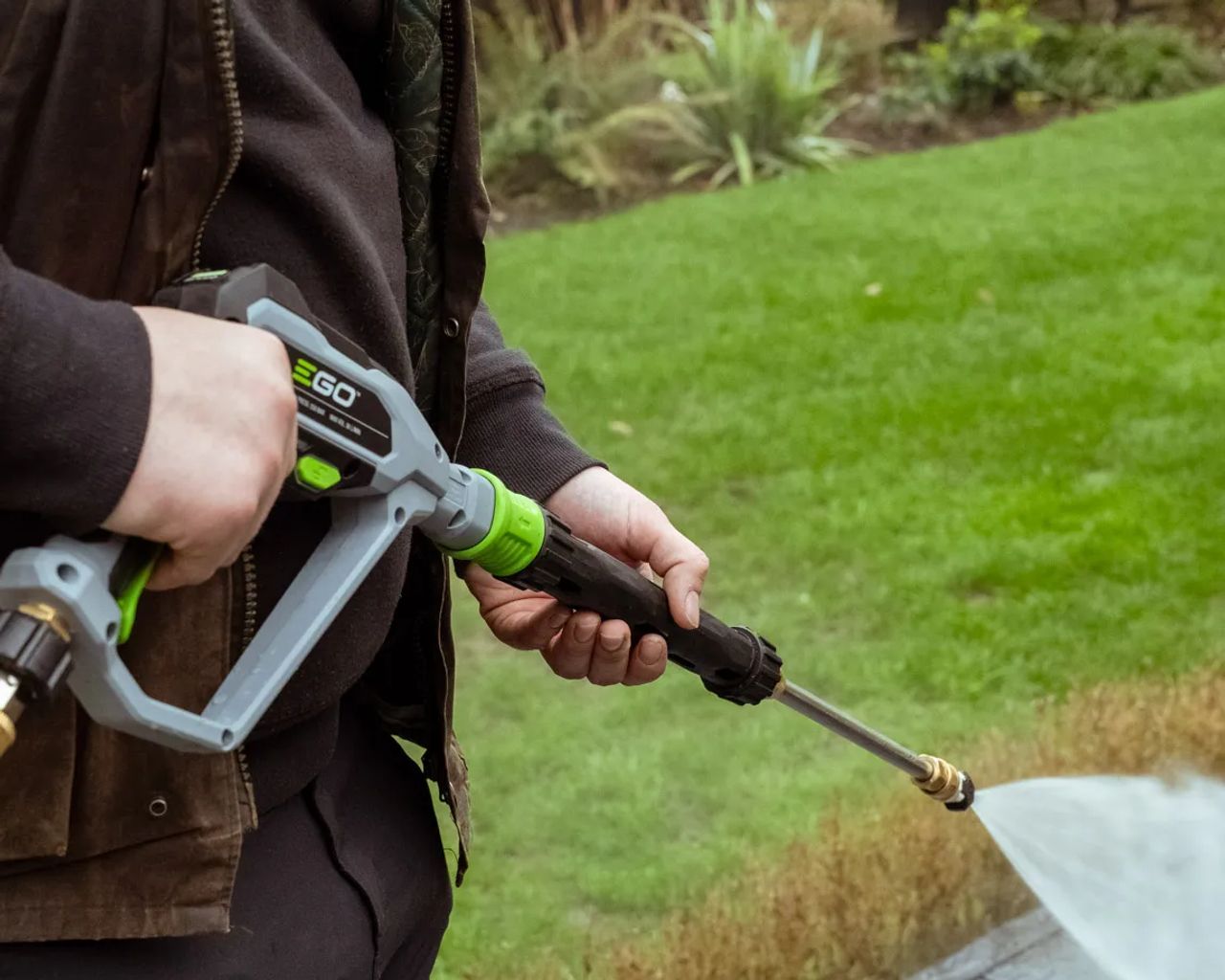 A Willow Alexander team jet washing a driveway