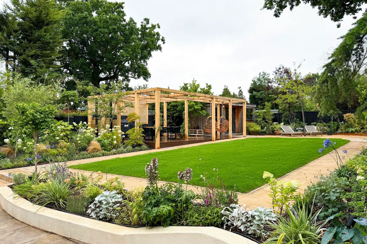Contemporary English Garden