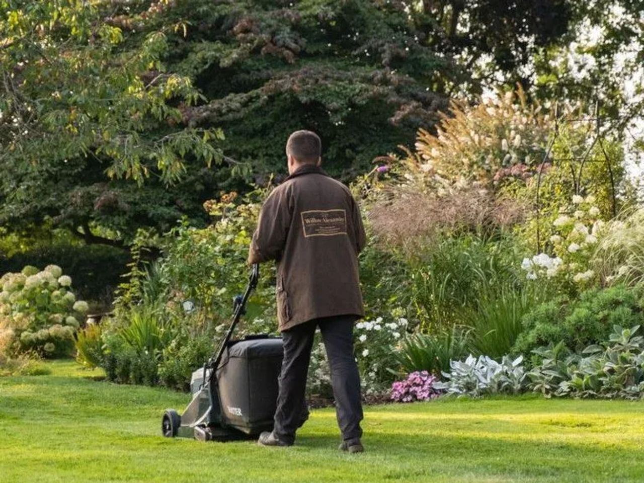 Benefits of a Garden Maintenance Subscription