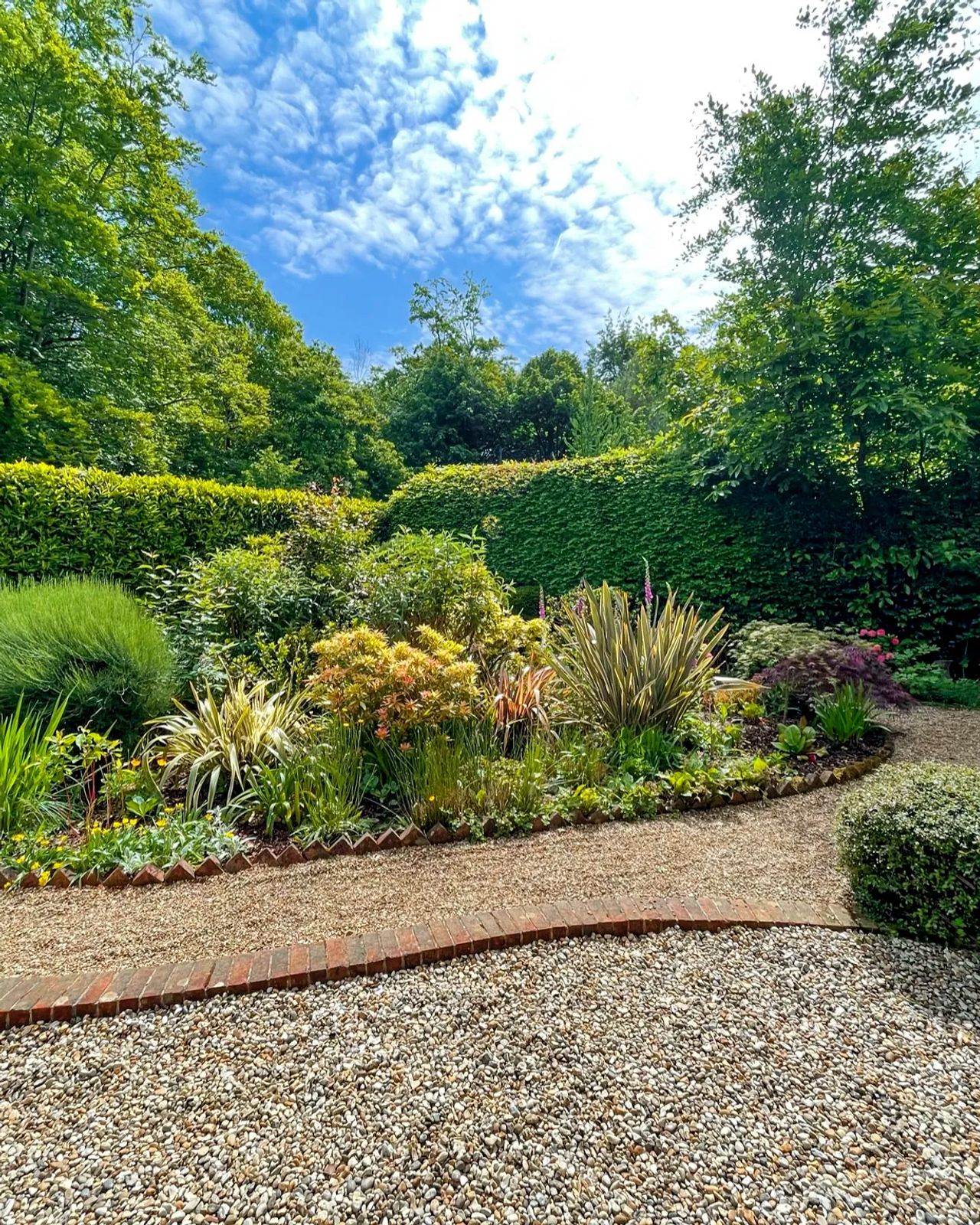 Sevenoaks, Build completion