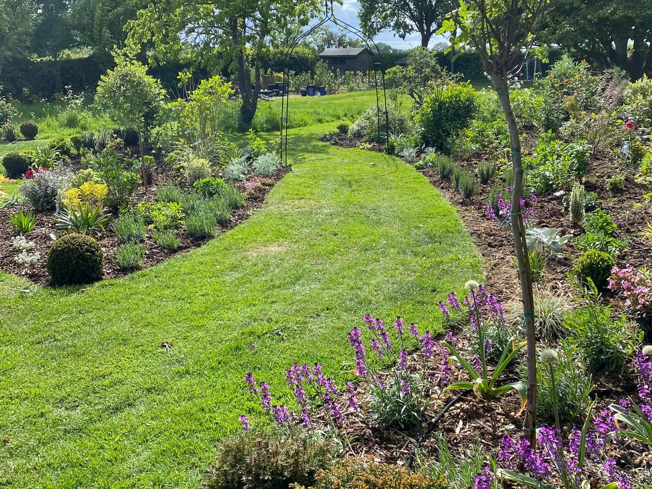 English Cottage Garden