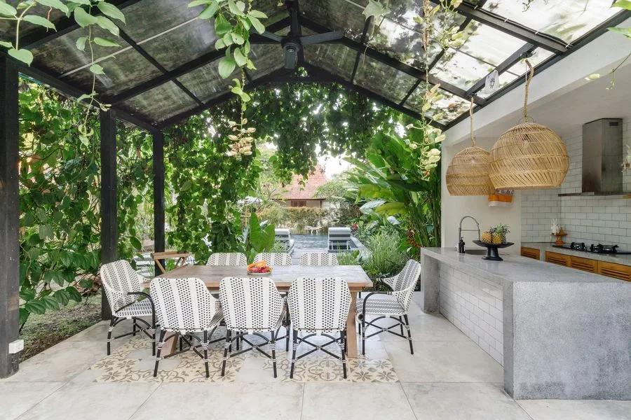 The Benefits of Installing an Outdoor Kitchen