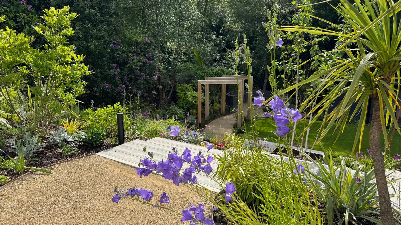 Contemporary English Tiered Garden