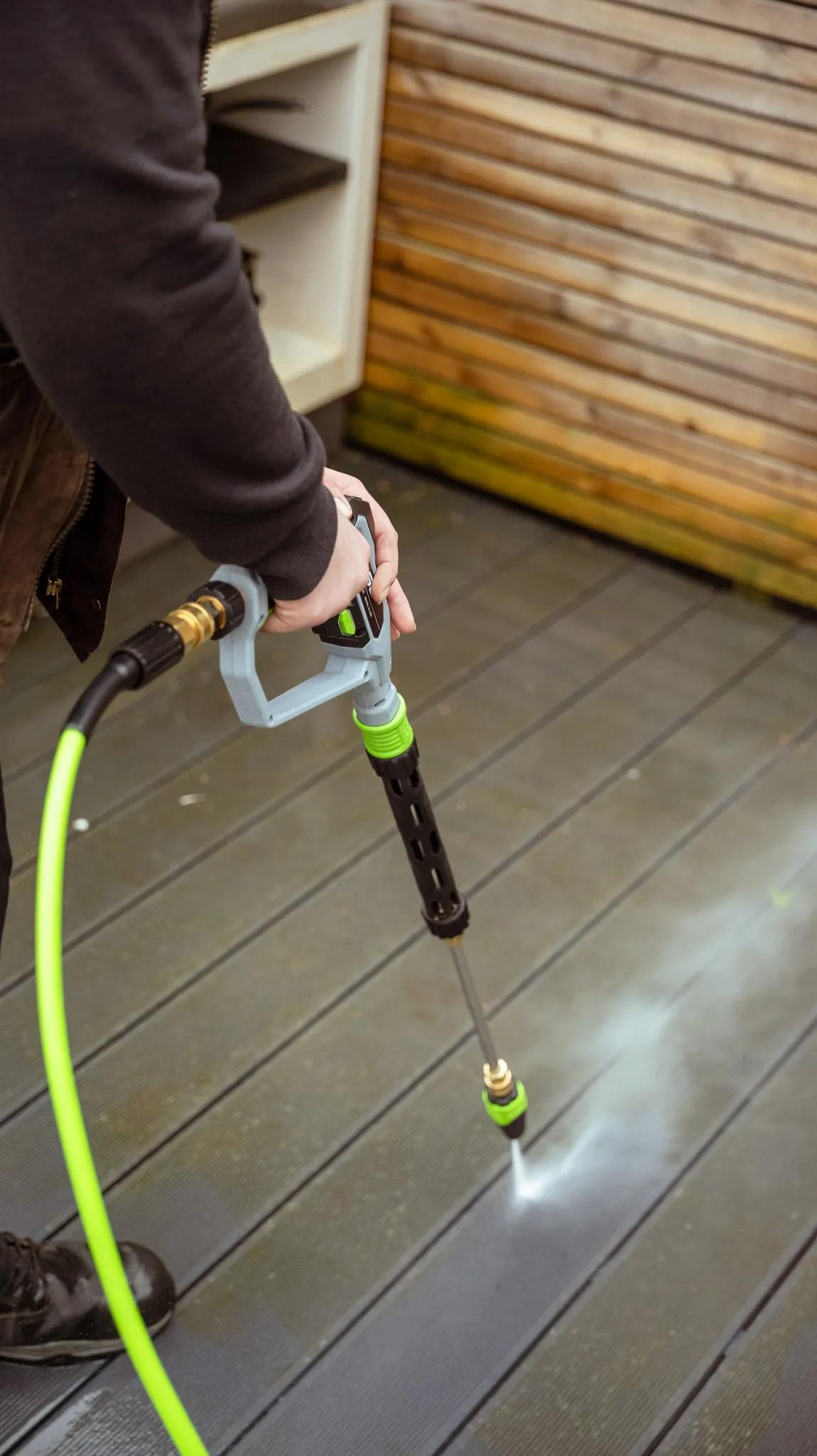 A Willow Alexander team jet washing a driveway, 5