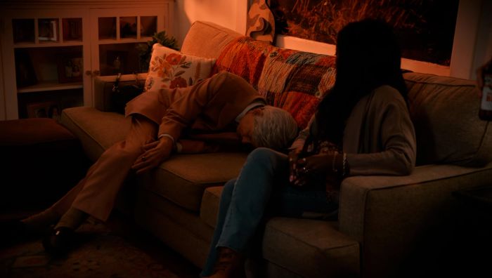 Oh, my God, the Carson just passed out.
