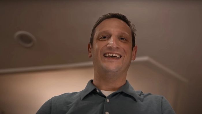 It smiled at me. I'm not a piece of shit. I used to be. People can change. People can change.